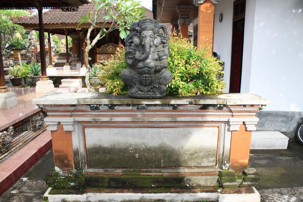 Careen Guest House Ubud  Exterior photo