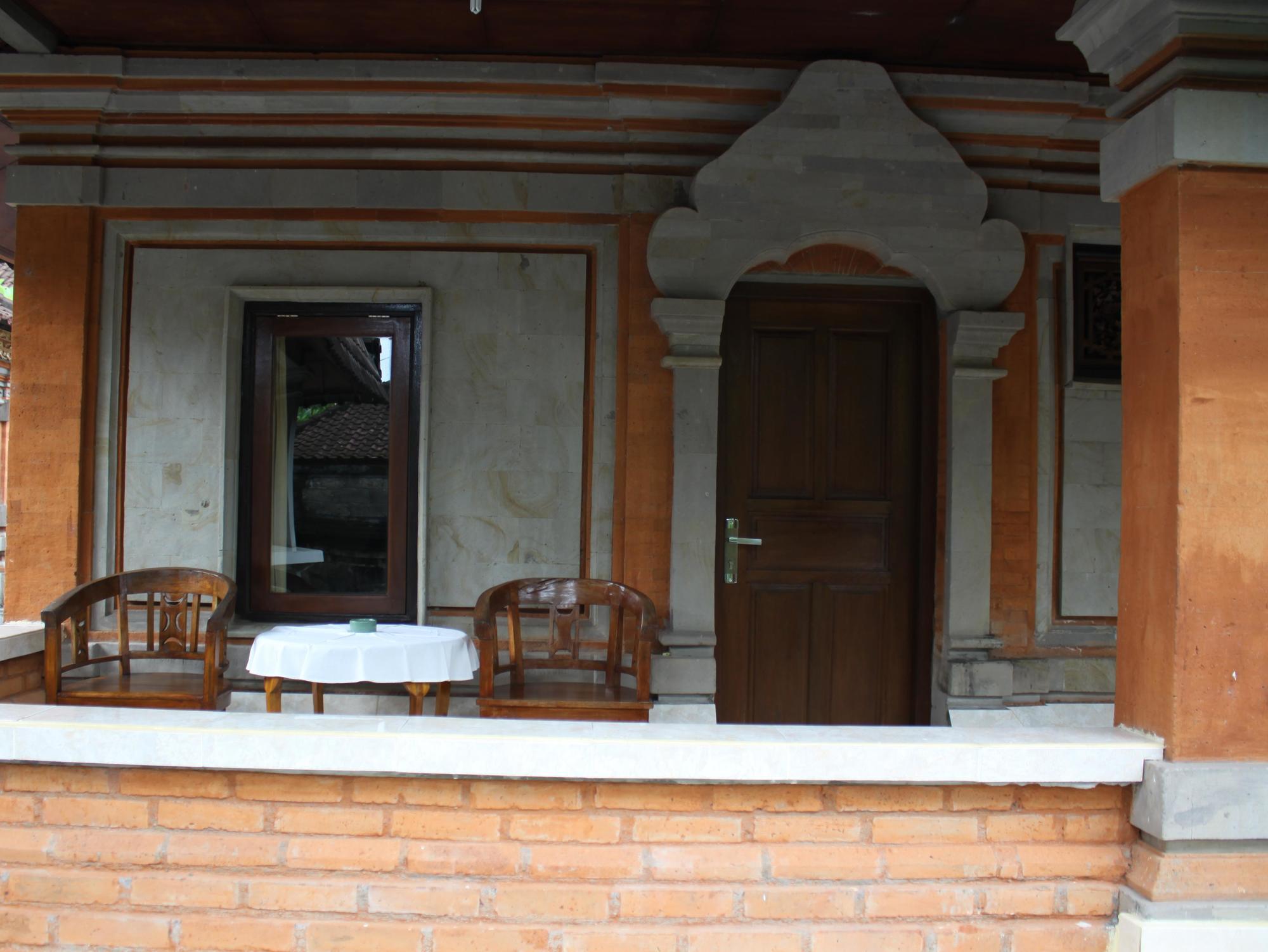 Careen Guest House Ubud  Exterior photo